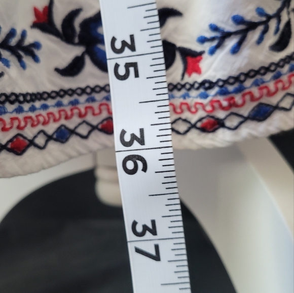 Time and Tru hi low skirt - Picture 3 of 8